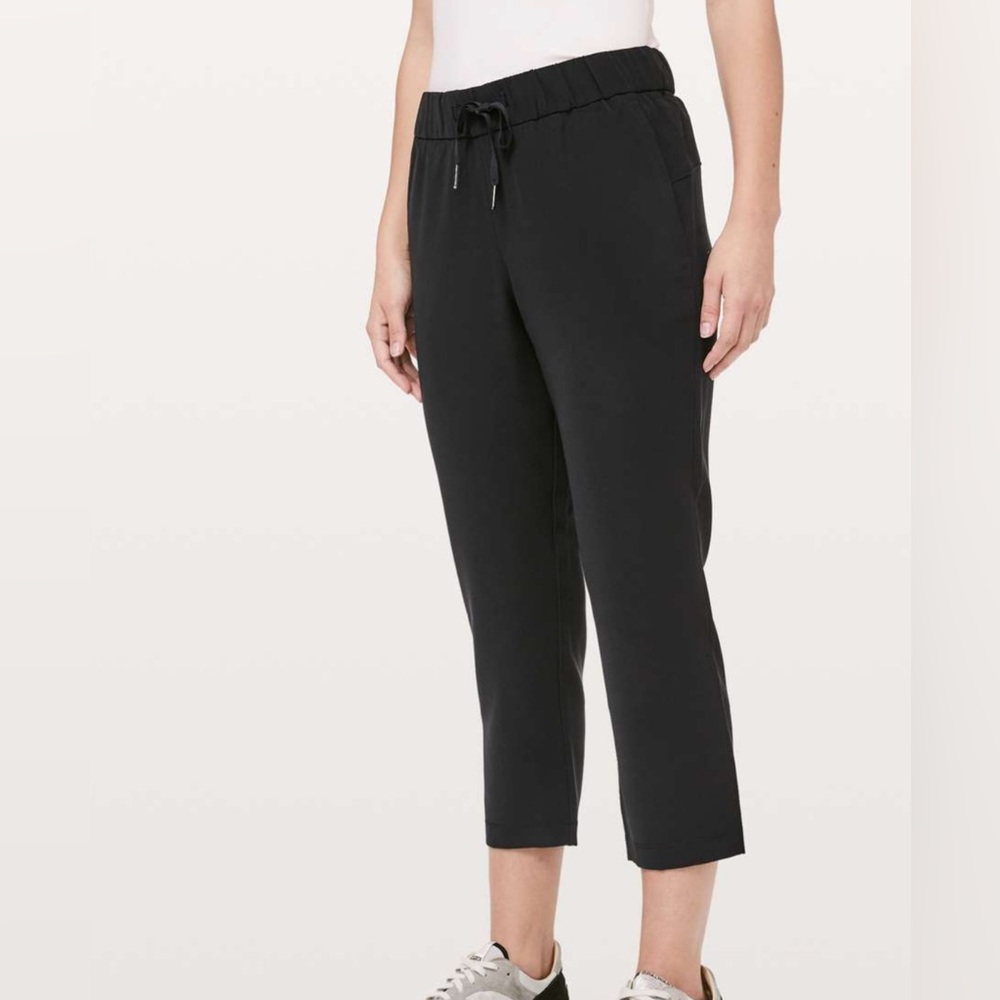 Lululemon On The Fly Cropped Pant